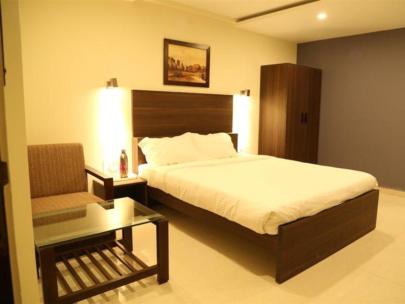 Hotel Metropolis Hubli Exteriér fotografie